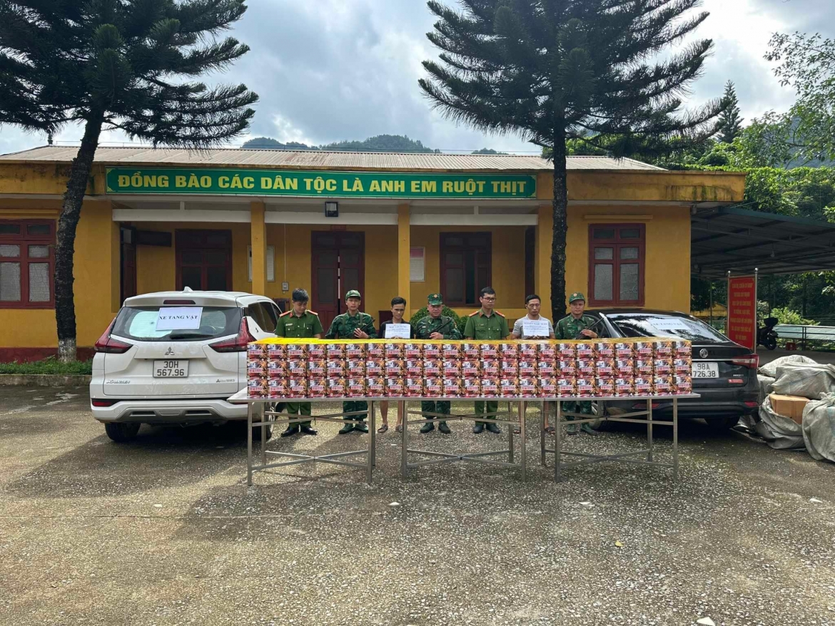 Khởi tố 2 đối tượng vận chuyển gần nửa tấn pháo lậu ở Cao Bằng